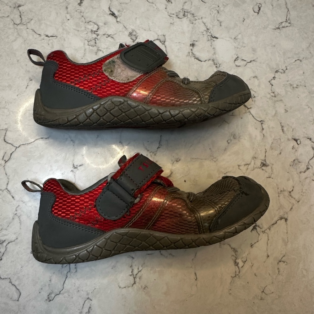 Tsukihoshi Children's Size 11.5 Sneakers Red Gray Hook and Loop